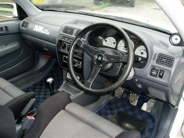 Toyota glanza interior